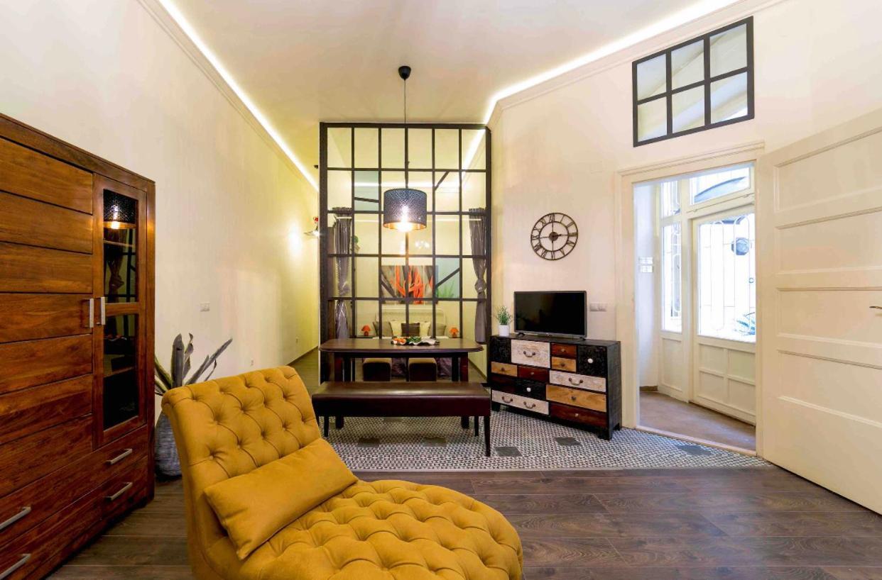 The Best Mondain Apartment Budapest Exterior foto